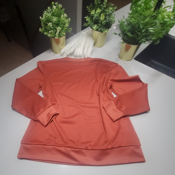 2 DYE 4 Très beau hoodie crewneck orange brûlé avec motif camping au devant - Picture 5 of 6